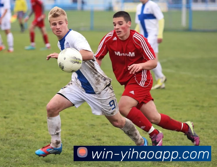 阿里巴斯透露阿隆索意图掌控居莱尔球队并表达重返皇马的梦想